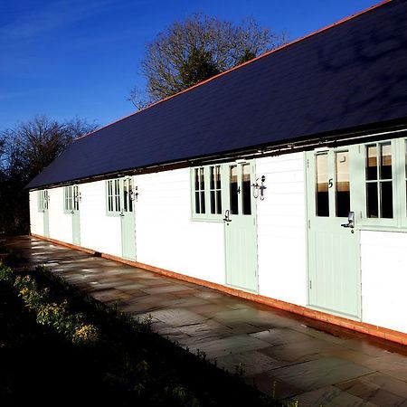 The Bull Inn Lodges Tenterden Zewnętrze zdjęcie